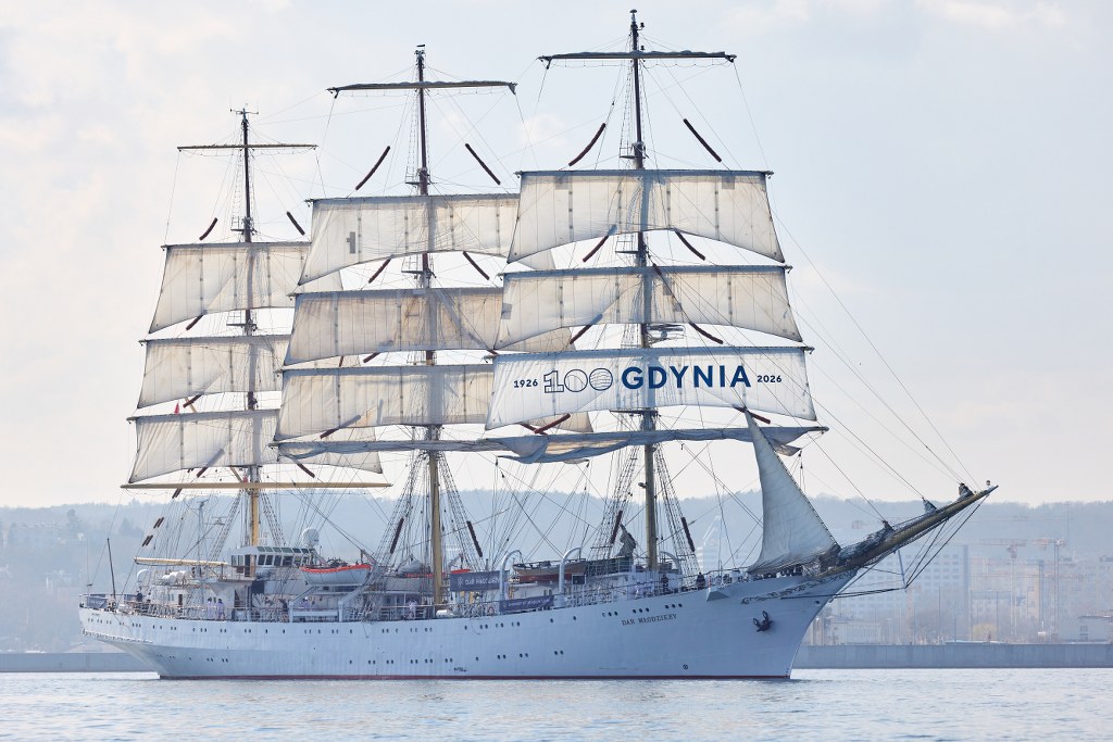 „Dar Młodzieży” w swoim ostatnim rejsie do USA